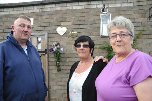 Liz Edwards' partner Graham Greene with memorial organisers Sheena Thorpe and Sue Copland (right).