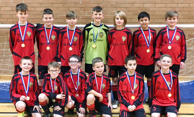Spalding United Youth s Blue Boys Given Boost By Generous Donations 